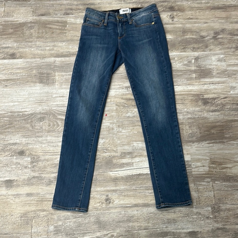 PAIGE Women's Blue Jeans size 24. Skyline Ankle Peg.